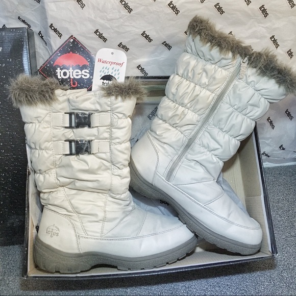 white totes boots